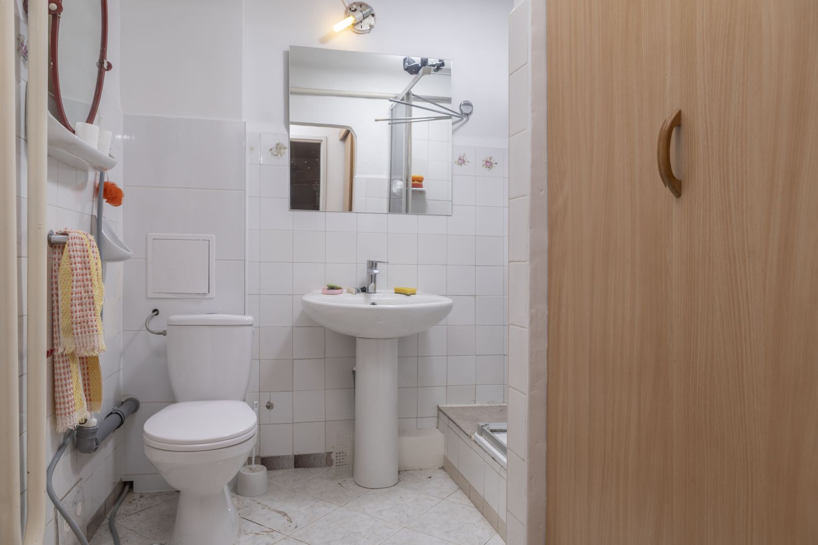 Bright apartment in need of renovation | Sady - Apartment - Sale - Kielce, os. Sady