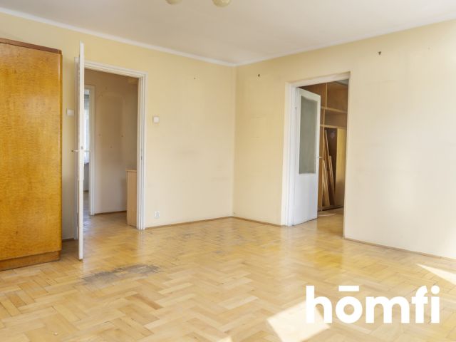 Bright apartment in need of renovation | Sady - Квартира - Продаж - Kielce, os. Sady