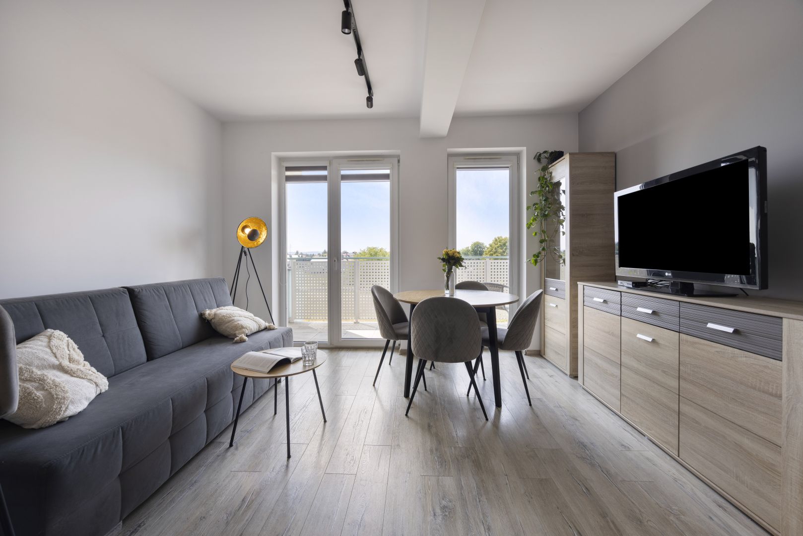 Monitorowane osiedle | duży balkon - Apartment - Rent - Rzeszów, Drabinianka