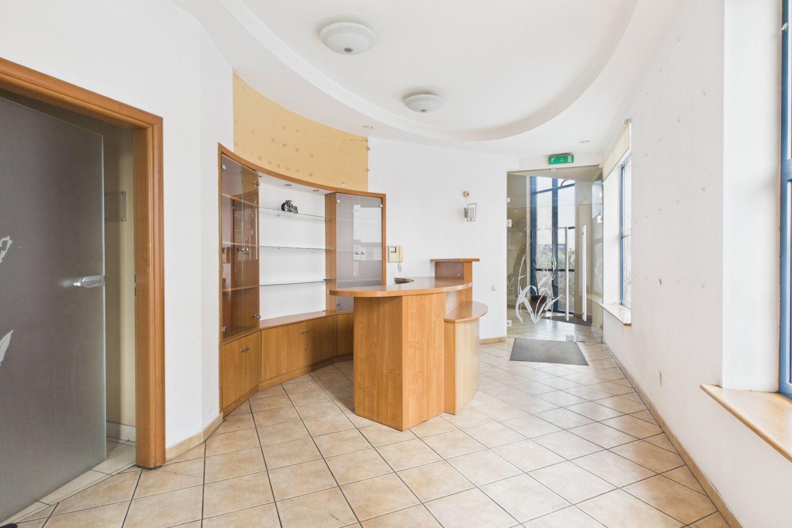195 m² Commercial Premises for Rent | Łódź, Widzew – 4 Wujaka Street - Commercial premises - Rent - Łódź