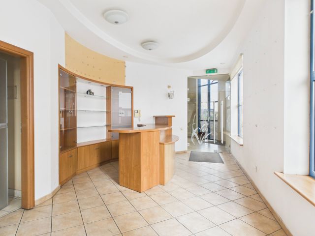 Lokal usługowy 195 m² | Łódź, Widzew – ul. Wujaka 4 - Lokal użytkowy - Wynajem - Łódź