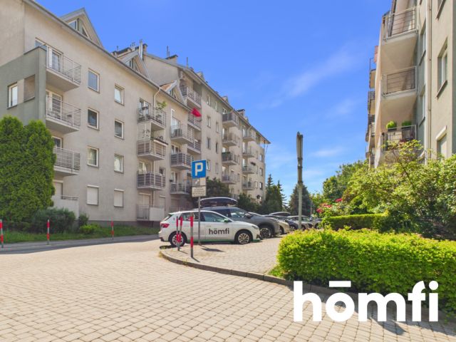 FOR RENT: SPACIOUS 3-ROOM APARTMENT WITH PRIVATE LOCKABLE GARAGE AND STORAGE UNIT - Apartment - Rent - Kraków, Krowodrza / Prądnik Biały