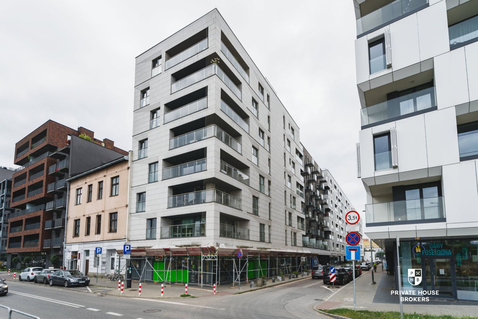 Unique apartment with garden and mezzaine in the heart of Zabłocie district | parking place in garage - Apartment - Sale - Kraków, Zabłocie