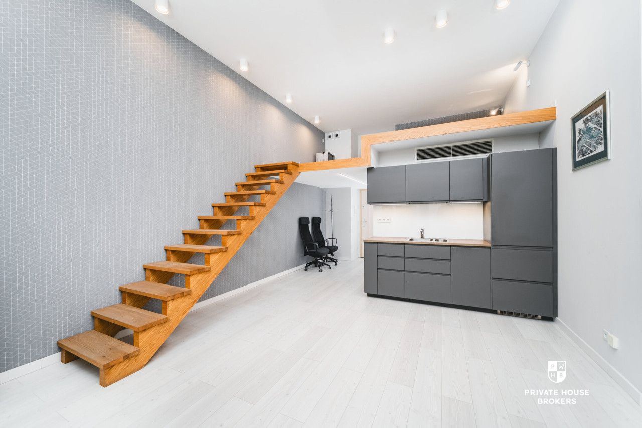 Unique apartment with garden and mezzaine in the heart of Zabłocie district | parking place in garage - Apartment - Sale - Kraków, Zabłocie