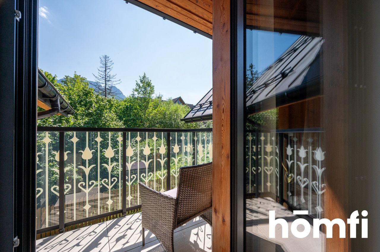 TWO-LEVEL APARTMENT WITH A VIEW ON GIEWONT - A WORKING BUSINESS - Apartment - Sale - Tatrzański, Zakopane