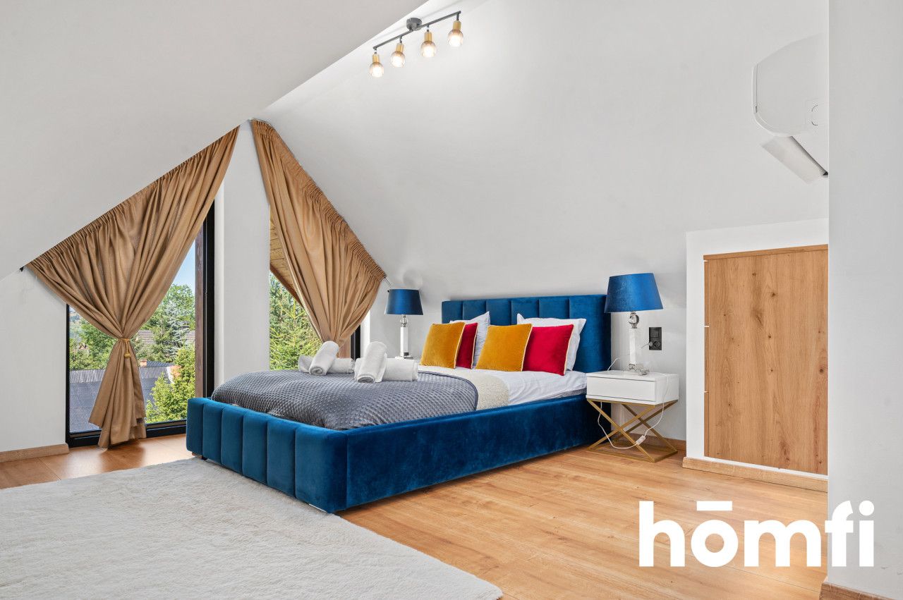 TWO-LEVEL APARTMENT WITH A VIEW ON GIEWONT - A WORKING BUSINESS - Apartment - Sale - Tatrzański, Zakopane