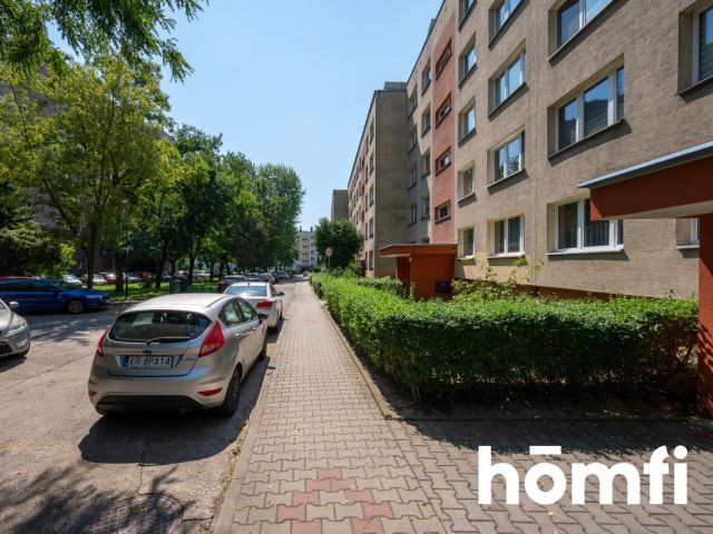 3 pok. mieszkanie, widok na zieleń, duży balkon - Mieszkanie - Sprzedaż - Kraków, Nowa Huta / Czyżyny