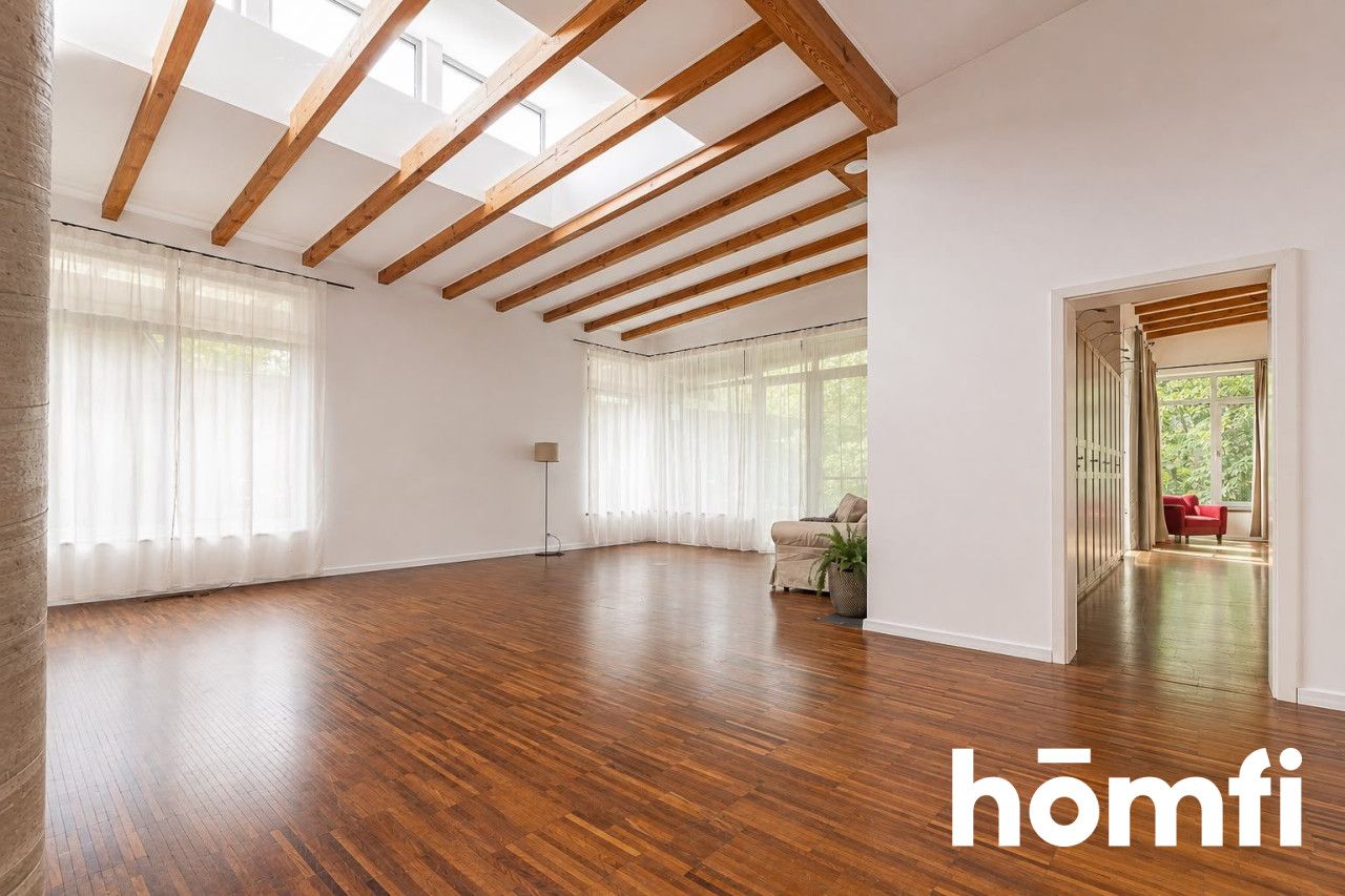 An impressive property with exceptional architecture - Дім - Продаж - Pruszkowski, Nadarzyn / Krakowiany