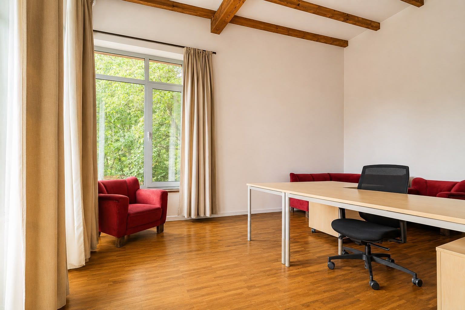 A spectacular residence bordering a nature reserve - Дім - Продаж - Pruszkowski, Nadarzyn