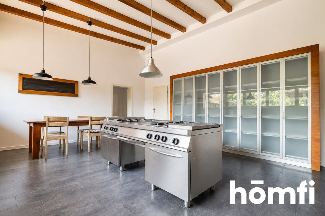 An impressive property with exceptional architecture - Дім - Продаж - Pruszkowski, Nadarzyn / Krakowiany