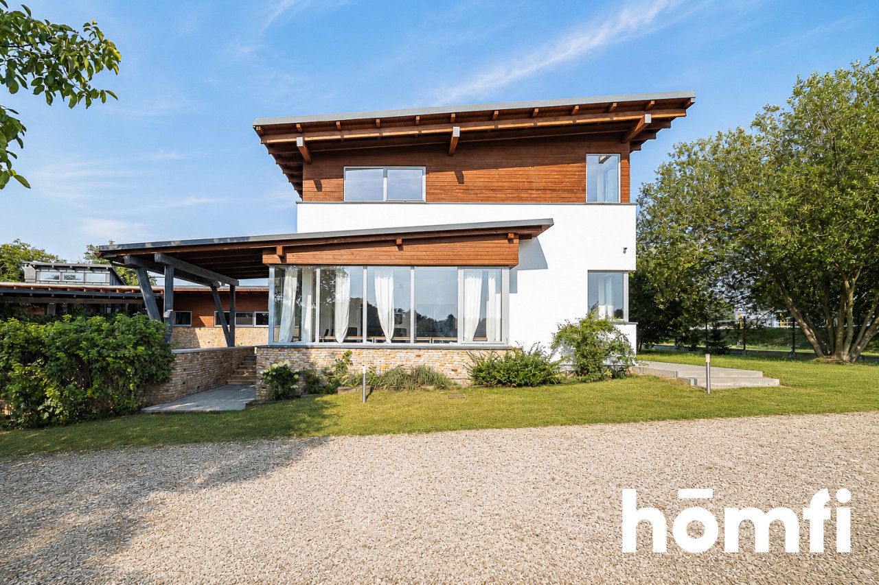 An impressive property with exceptional architecture - Дім - Продаж - Pruszkowski, Nadarzyn / Krakowiany