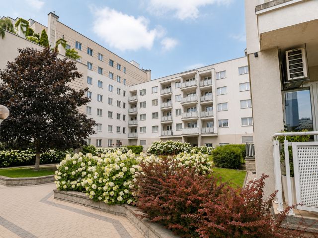 JANA OLBRACHTA | 3 ROOMS | WOLA | 70 SQM - Apartment - Rent - Warszawa, Wola