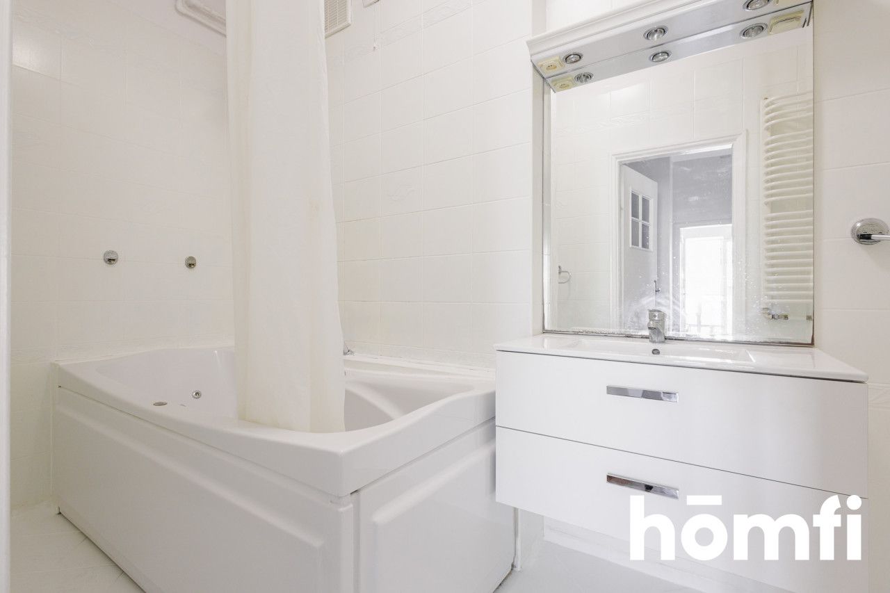 SPACIOUS office IN THE VERY HEART OF WARSAW | 70 M² | 3 ROOMS | WARECKA 8 - Commercial premises - Rent - Warszawa, Śródmieście