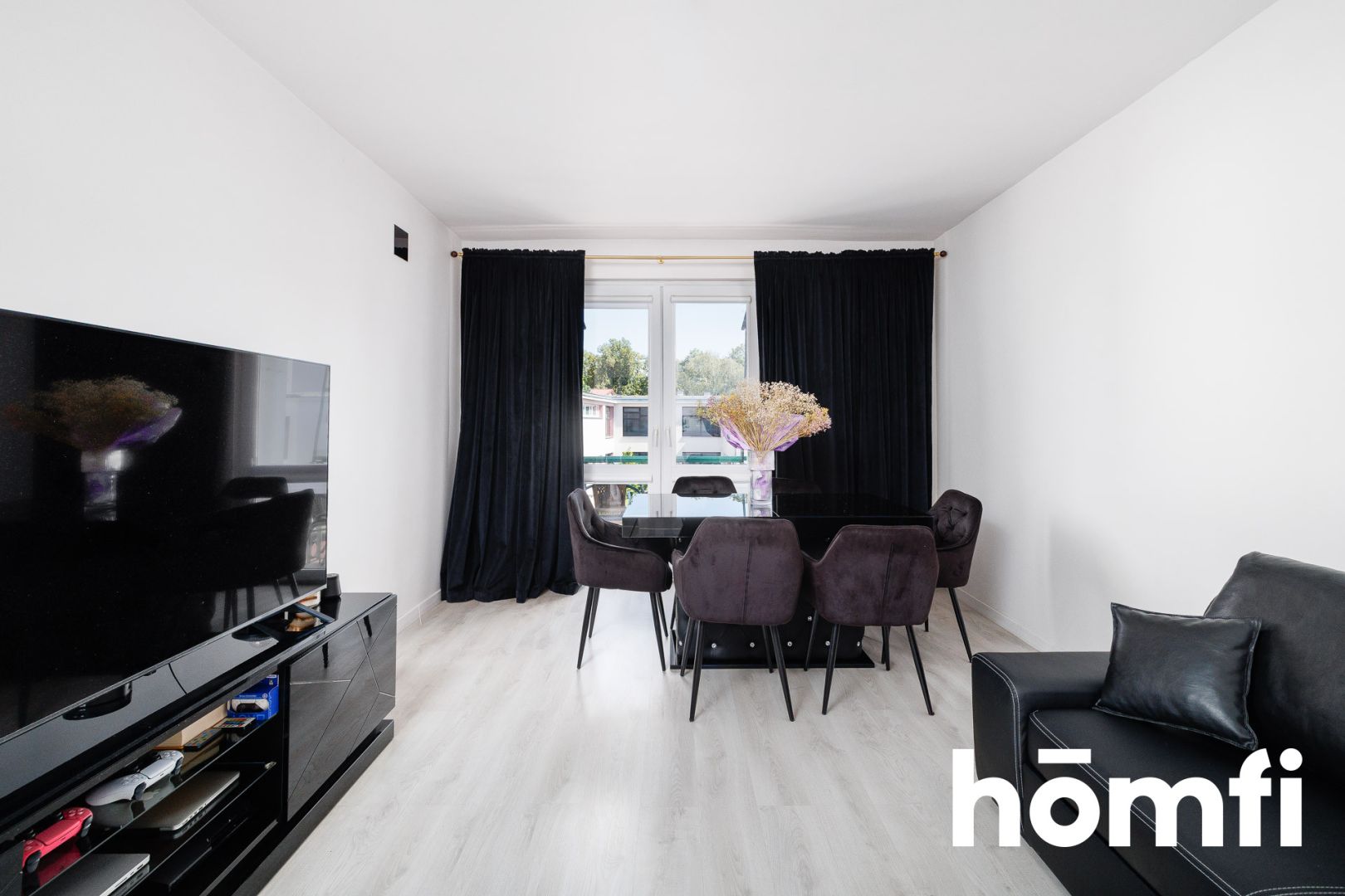 49 m² with Balcony | 2 Rooms | Nowa Huta | Potential for 3 Rooms - Apartment - Sale - Kraków, Nowa Huta / Nowa Huta