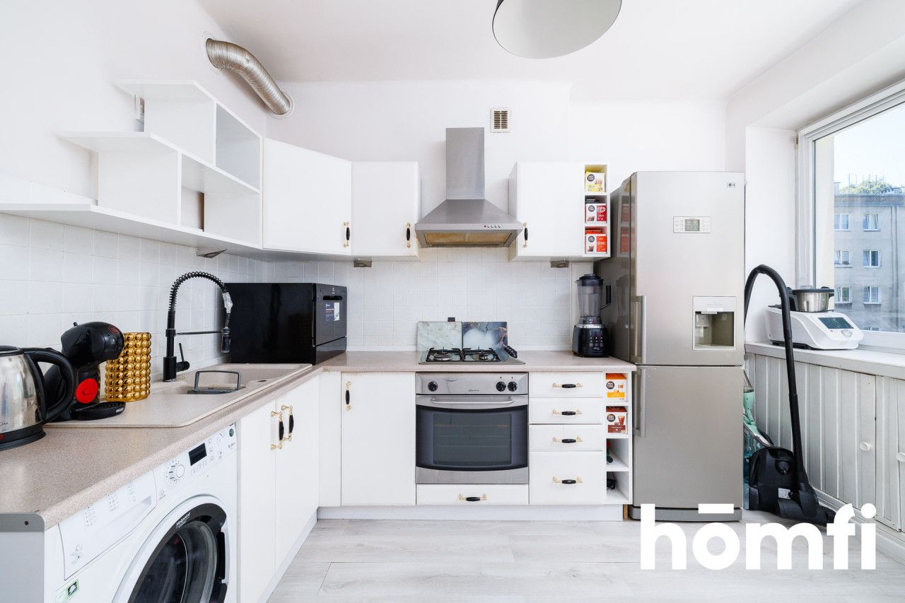 49 m² with Balcony | 2 Rooms | Nowa Huta | Potential for 3 Rooms - Apartment - Sale - Kraków, Nowa Huta / Nowa Huta