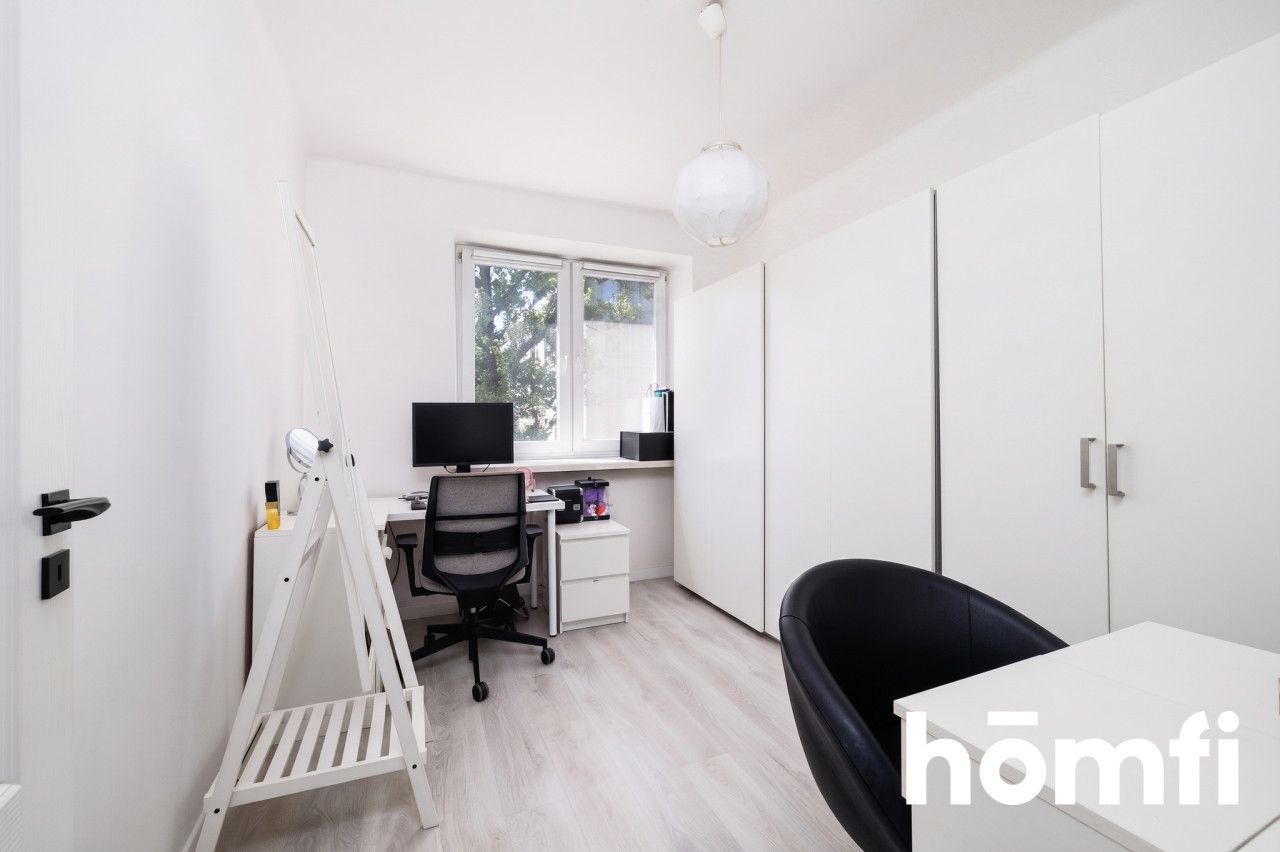 49 m² with Balcony | 2 Rooms | Nowa Huta | Potential for 3 Rooms - Apartment - Sale - Kraków, Nowa Huta / Nowa Huta