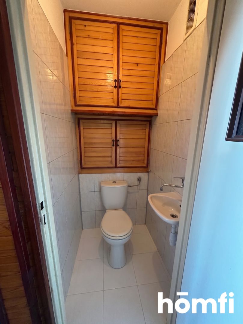 Spacious apartment requiring complete renovation - Apartment - Sale - Kielce, Centrum
