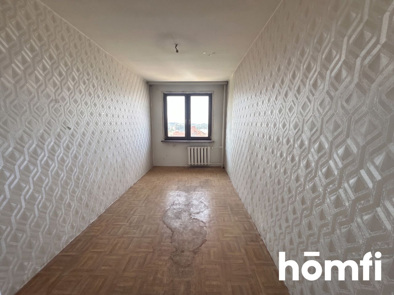 Spacious apartment requiring complete renovation - Apartment - Sale - Kielce, Centrum