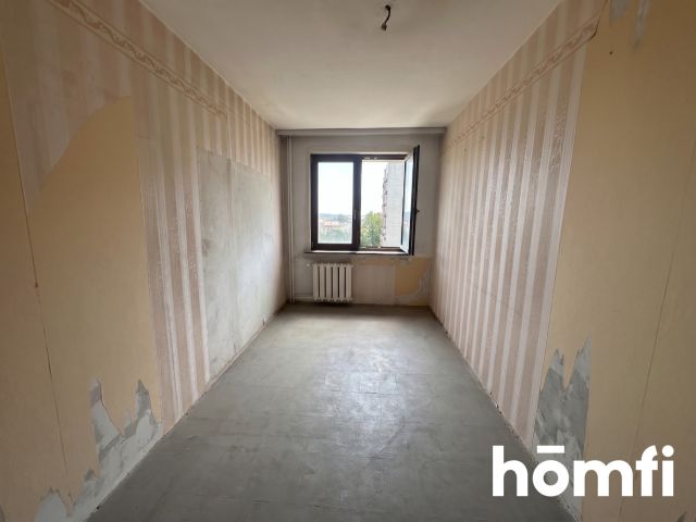 Spacious apartment requiring complete renovation - Квартира - Продаж - Kielce, Centrum