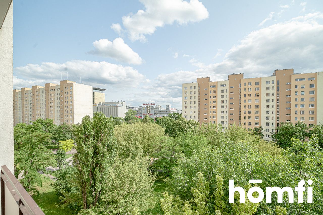 Cozy studio apartment with a balcony – near Promenada - Apartment - Rent - Warszawa, Praga-Południe