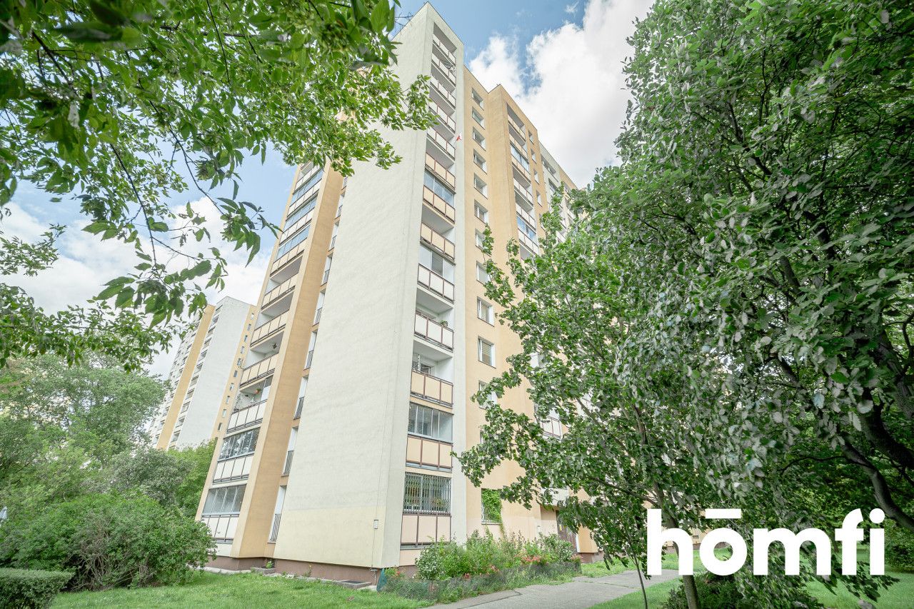 Cozy studio apartment with a balcony – near Promenada - Apartment - Rent - Warszawa, Praga-Południe