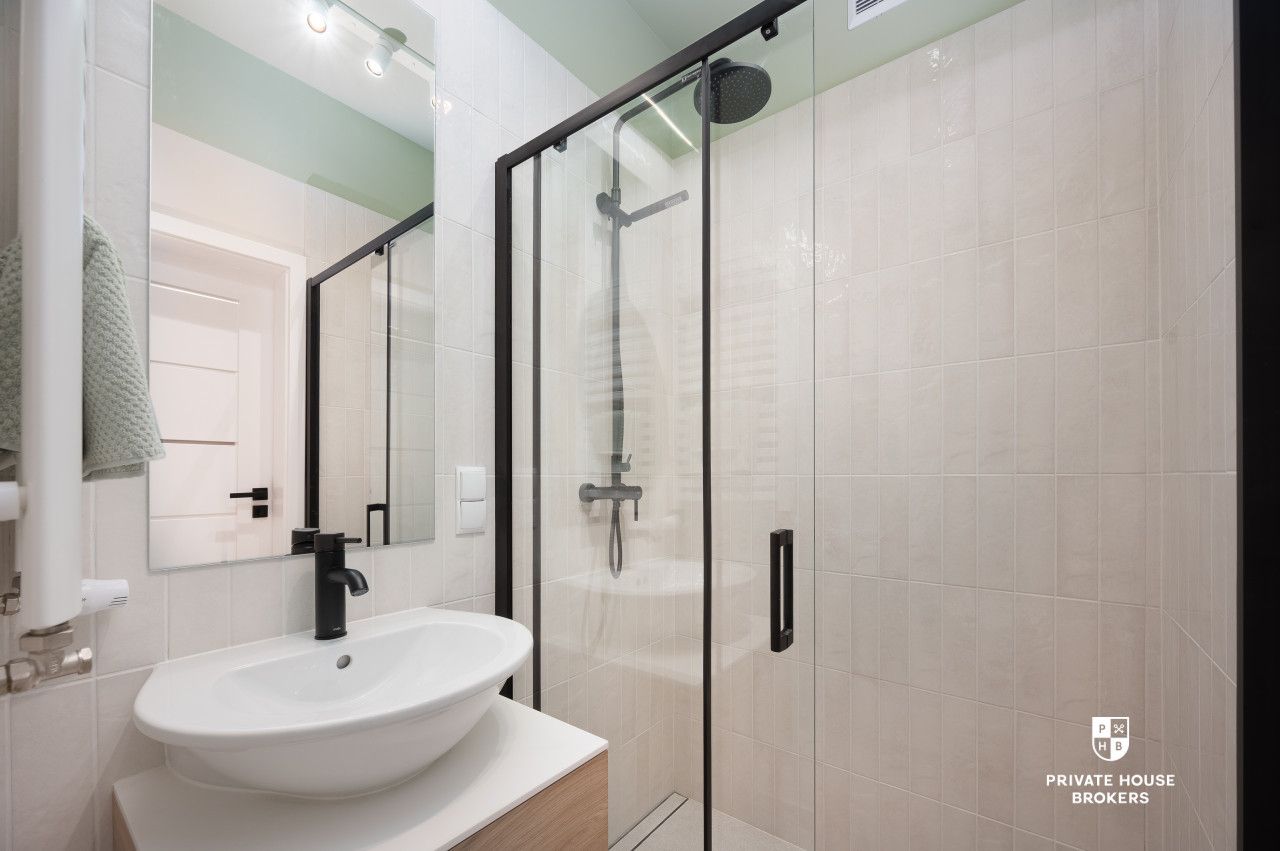 Newly renovated 1-bedroom apartment on Salwator - Apartment - Sale - Kraków, Krowodrza / Salwator