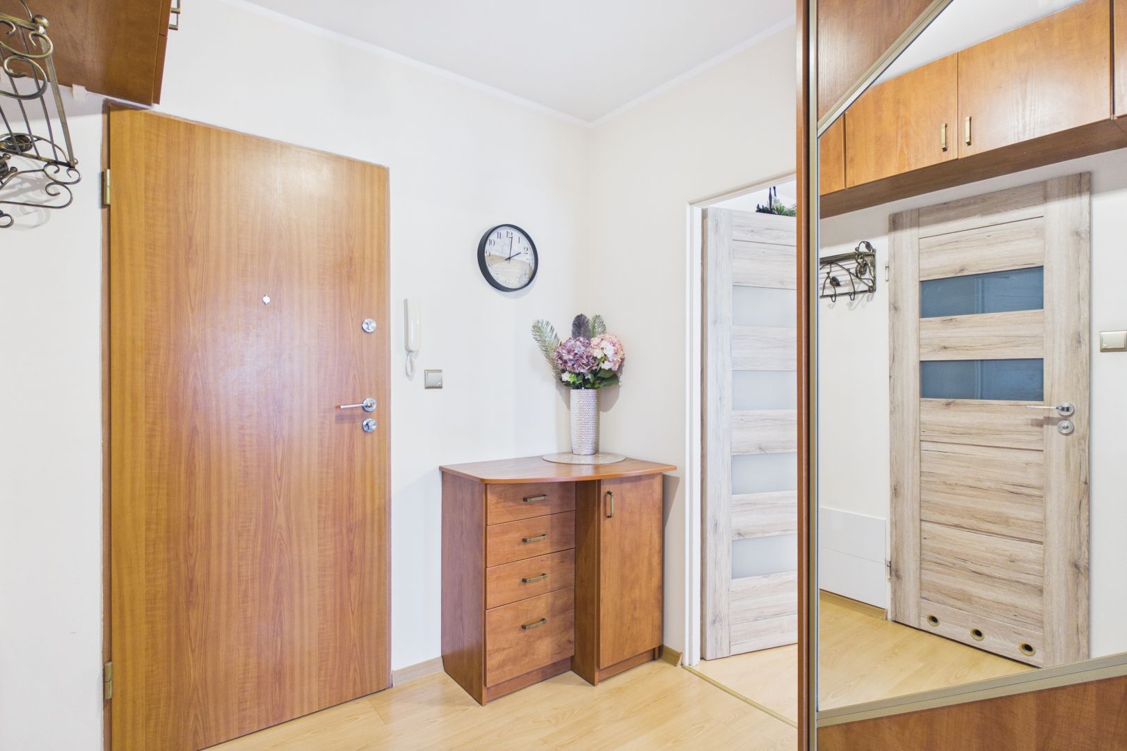 Tczew – Charming Apartment with Potential - Apartment - Sale - Tczewski, Tczew