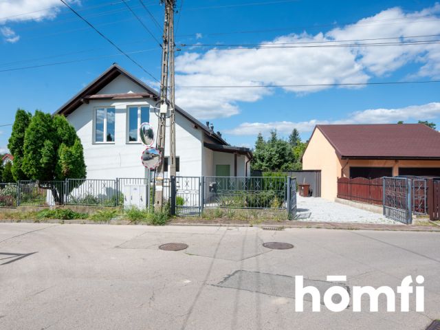 Trzebinia: House with 2 independent premises + attic - Дім - Продаж - Chrzanowski, Trzebinia