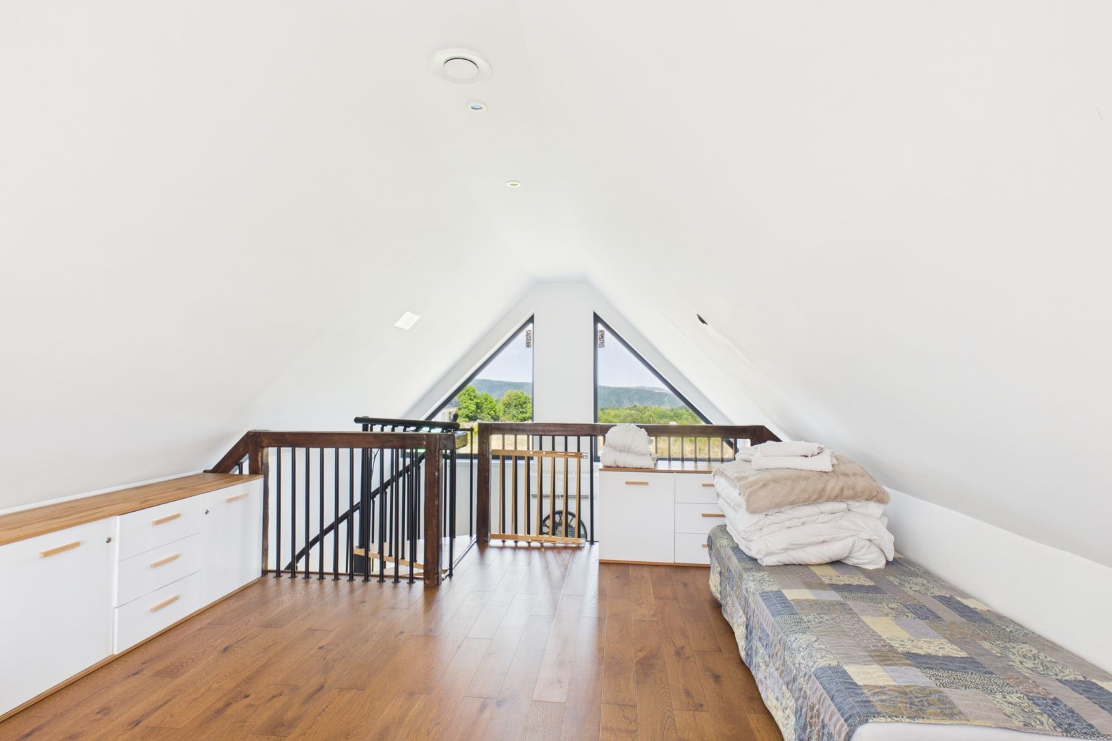 Ready business with 16% ROI | Cottage and 3645m2 plot | - House - Sale - Ząbkowicki, Bardo / Dębowina