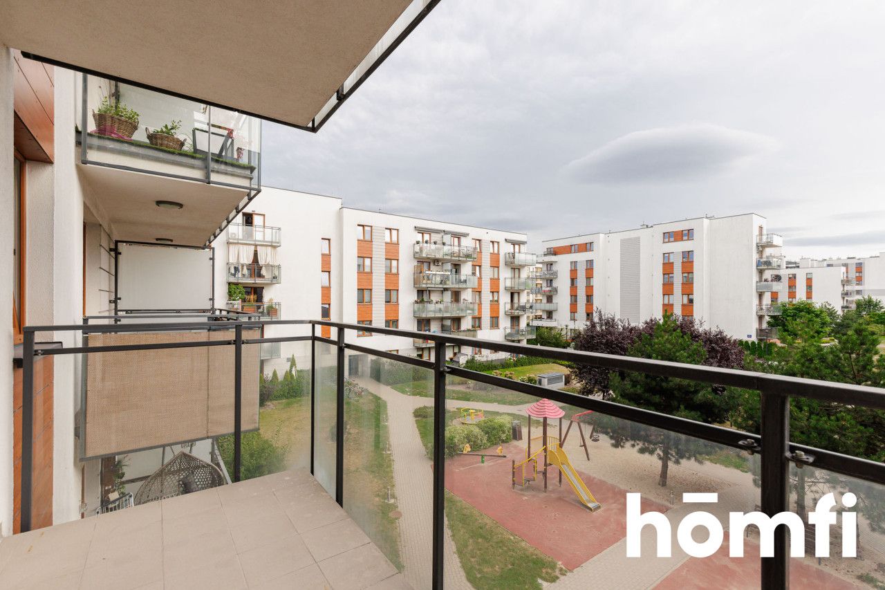 Studio apartment with parking by the metro - Apartment - Sale - Warszawa, Bemowo / Chrzanów
