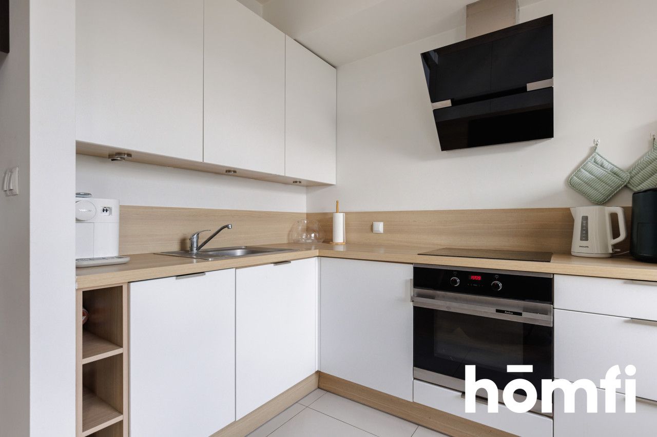 Studio apartment with parking by the metro - Apartment - Sale - Warszawa, Bemowo / Chrzanów
