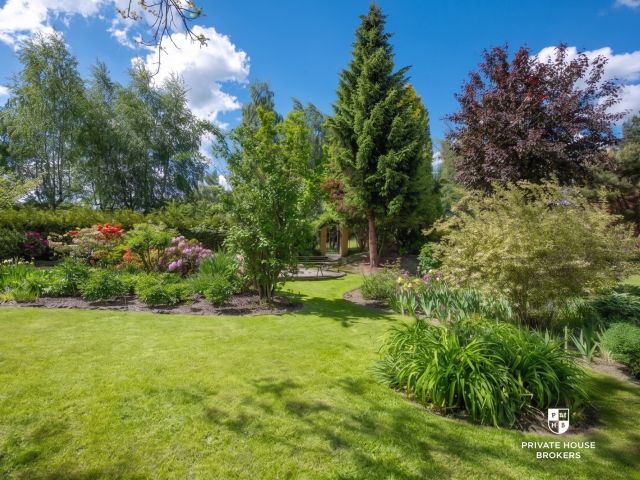 350m² Residence with an orangery & fairytale 22a garden | Fast A4 access - House - Sale - Tarnowski, Tarnów / Zbylitowska Góra