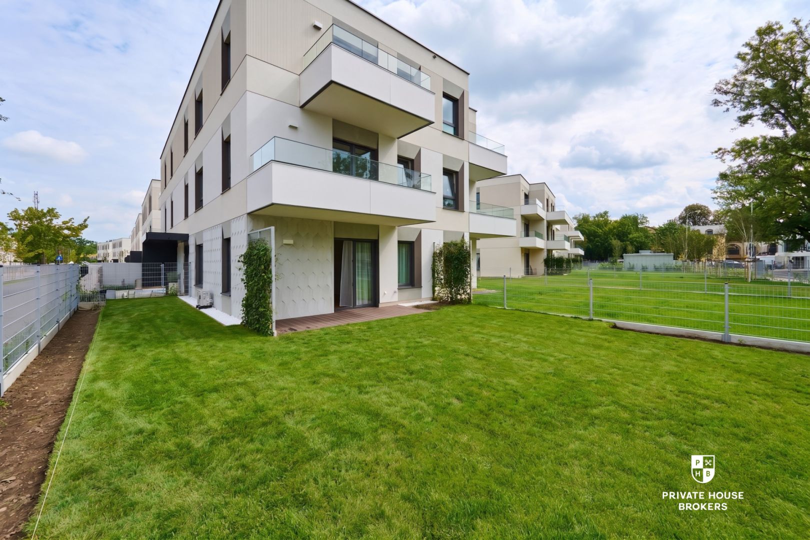 Nowe z ogrodem 150 m2 - Wille Biskupin / pet friendly / klimatyzacja / miejsce postojowe / komórka lokatorska - Mieszkanie - Wynajem - Wrocław, Śródmieście / Biskupin