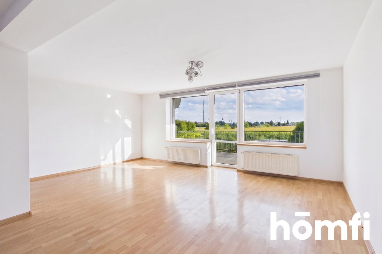 Przestronny dom 200 m² z osobnym mieszkaniem 40 m² i garażem - Dom - Sprzedaż - Nowodworski, Nowy Dwór Gdański
