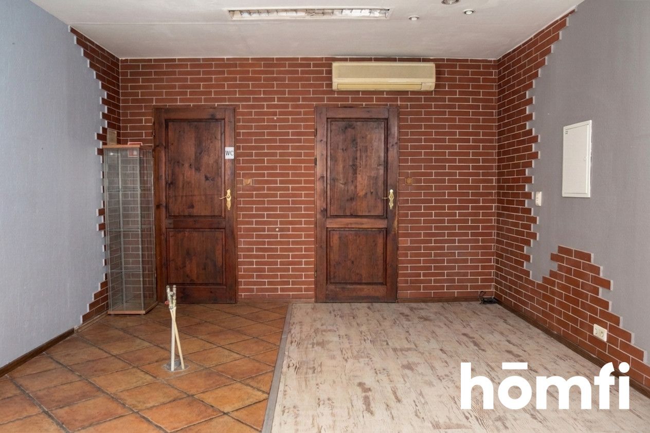 Commercial Premises on Piekarska Street | 61 m² | Bytom - Комерційне приміщення - Продаж - Bytom, Centrum