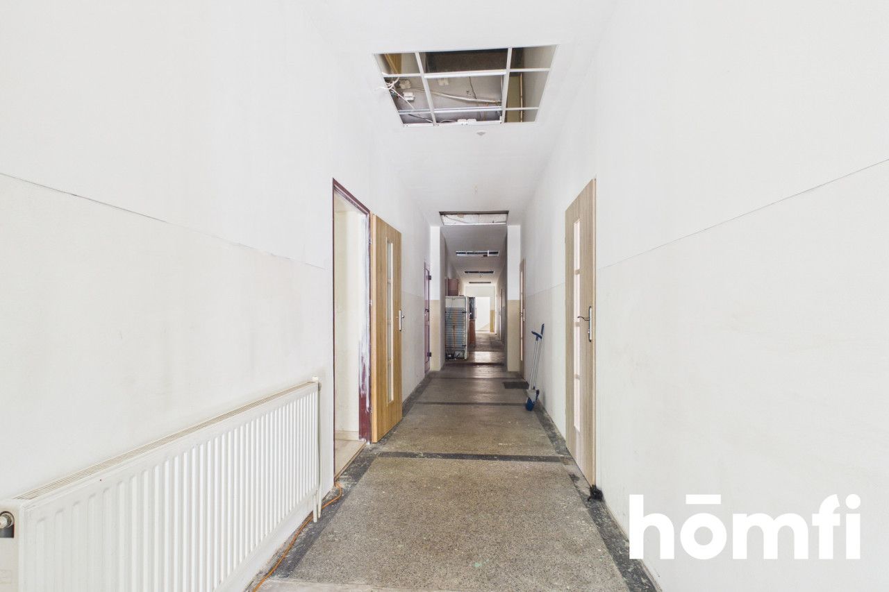 615 m² building for hostel/services - Комерційне приміщення - Продаж - Ruda Śląska, Orzegów