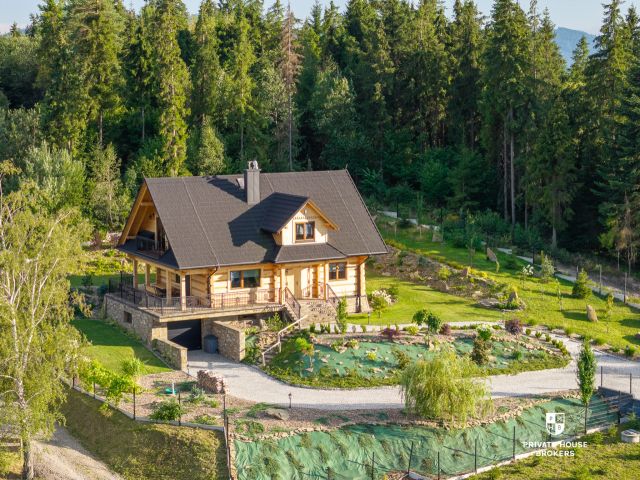 Feel the mountain magic! Exclusive log villa in Gorce: sauna, scenic terrace, Smart Home - House - Sale - Limanowski, Kamienica