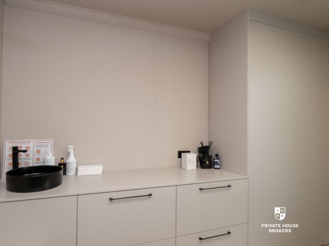 Lokal pod gabinety Wielicka/ Jerozolimską 30 mkw - Lokal użytkowy - Wynajem - Kraków, Podgórze