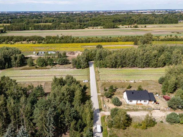 Beautiful plot with building conditions in Janów - Ділянка - Продаж - Radomski, Skaryszew / Janów