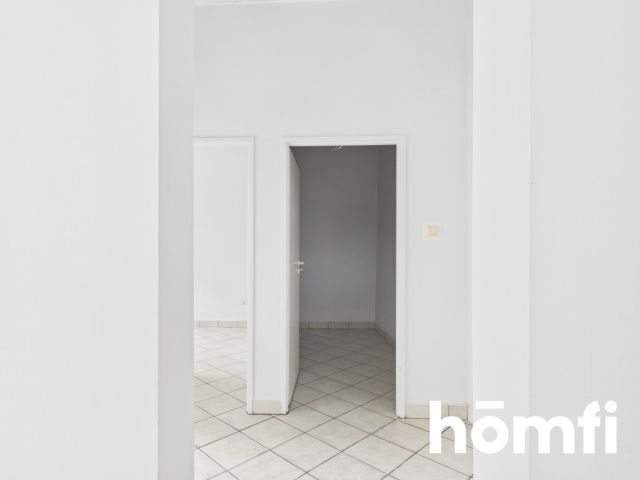 Ground Floor Commercial Unit | 2 Storefront Windows | Near DTŚ 54m² - Commercial premises - Rent - Świętochłowice, Zgoda