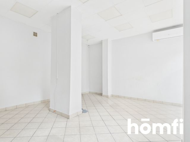 Ground Floor Commercial Unit | 2 Storefront Windows | Near DTŚ 54m² - Commercial premises - Rent - Świętochłowice, Zgoda