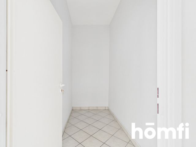 Ground Floor Commercial Unit | 2 Storefront Windows | Near DTŚ 54m² - Commercial premises - Rent - Świętochłowice, Zgoda