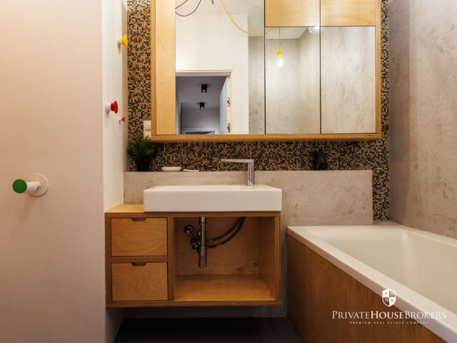 Słoneczne mieszkanie na ostatni piętrze z tarasem| Grzegórzki| Klimatyzowany Apartament - Mieszkanie - Wynajem - Kraków, Śródmieście / Grzegórzki