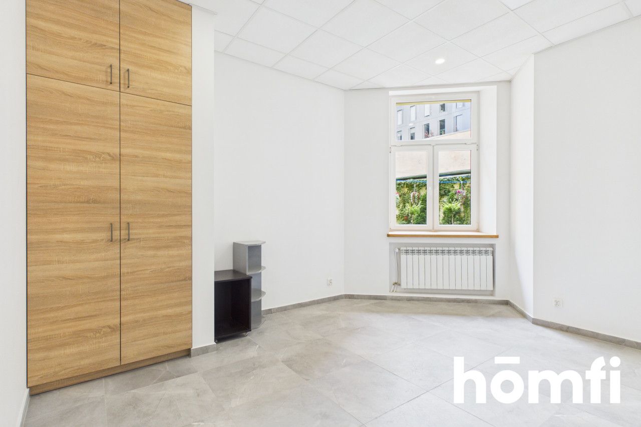 70 m² Commercial Premises for Rent | Łódź City Centre | Radwańska Street | 2 Entrances - Commercial premises - Rent - Łódź, Śródmieście