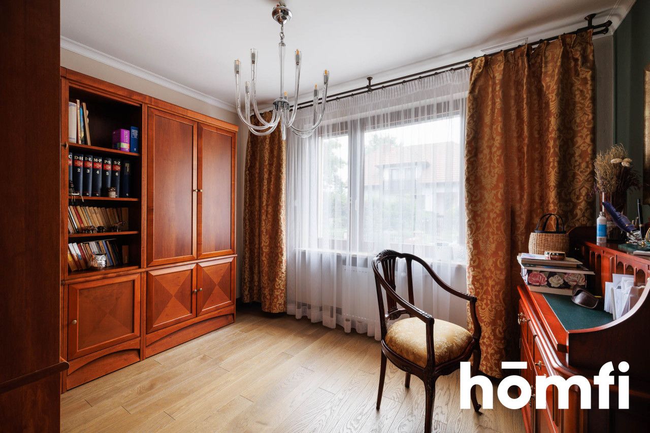 Large house in Kraków - Дім - Продаж - Kraków, Nowa Huta / Mistrzejowice