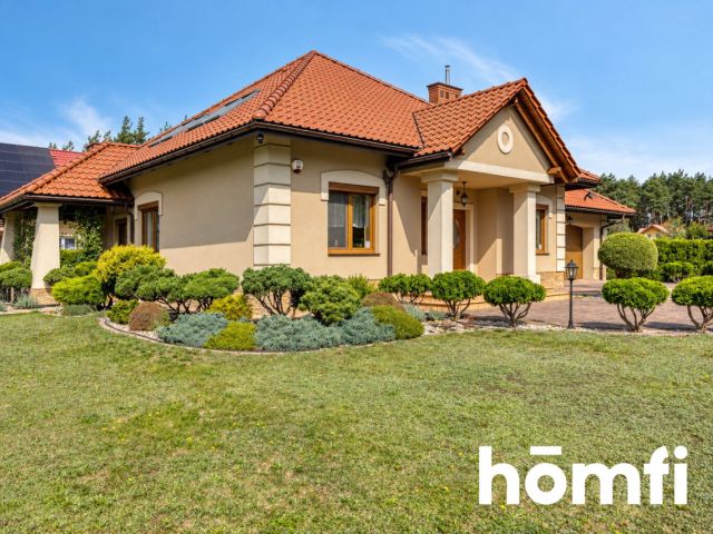 PREMIUM HOME | 10.7 ARE PLOT | GARAGE | SOLAR PANELS - Дім - Продаж - Mielecki, Mielec