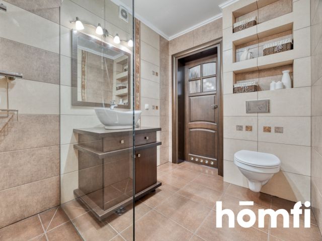 PREMIUM HOME | 10.7 ARE PLOT | GARAGE | SOLAR PANELS - Дім - Продаж - Mielecki, Mielec