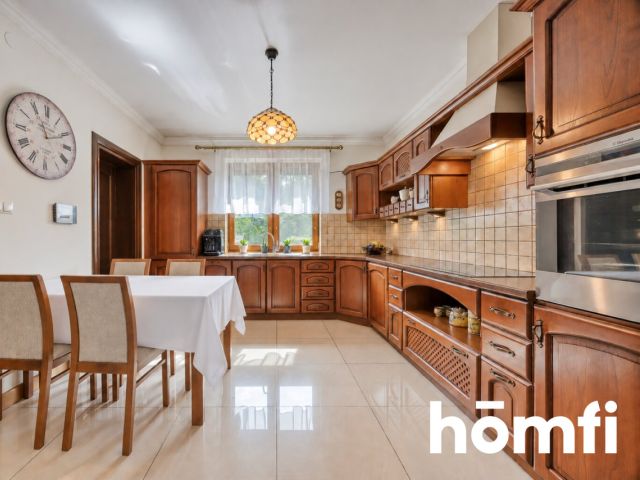PREMIUM HOME | 10.7 ARE PLOT | GARAGE | SOLAR PANELS - Дім - Продаж - Mielecki, Mielec