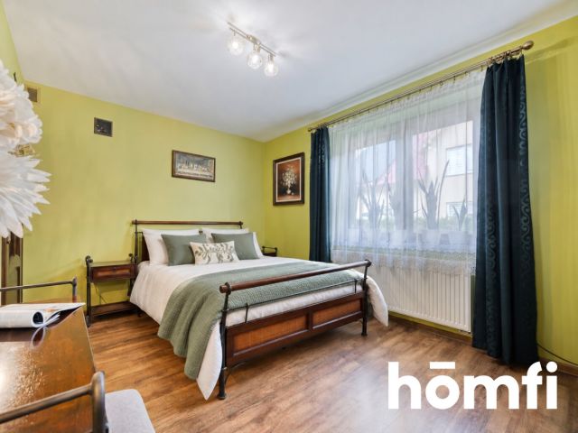 PREMIUM HOME | 10.7 ARE PLOT | GARAGE | SOLAR PANELS - Дім - Продаж - Mielecki, Mielec