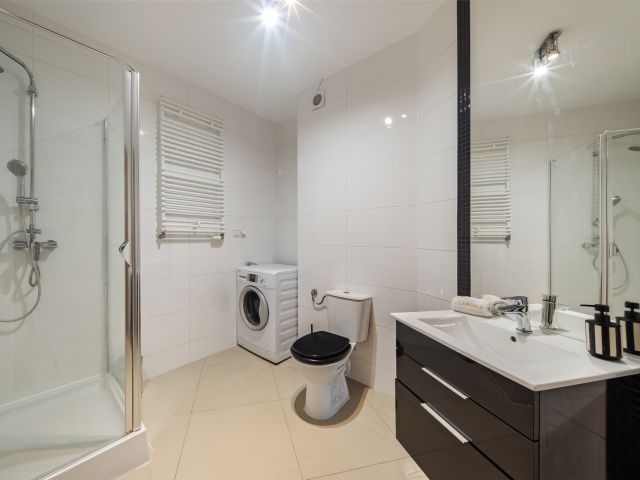 3 separate rooms and 2 balconies / Large flat in Wilda - Квартира - Продаж - Poznań, Wilda